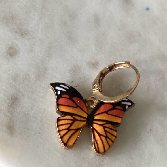 Hoop Earrings gold  butterfly - Picture 3 of 4